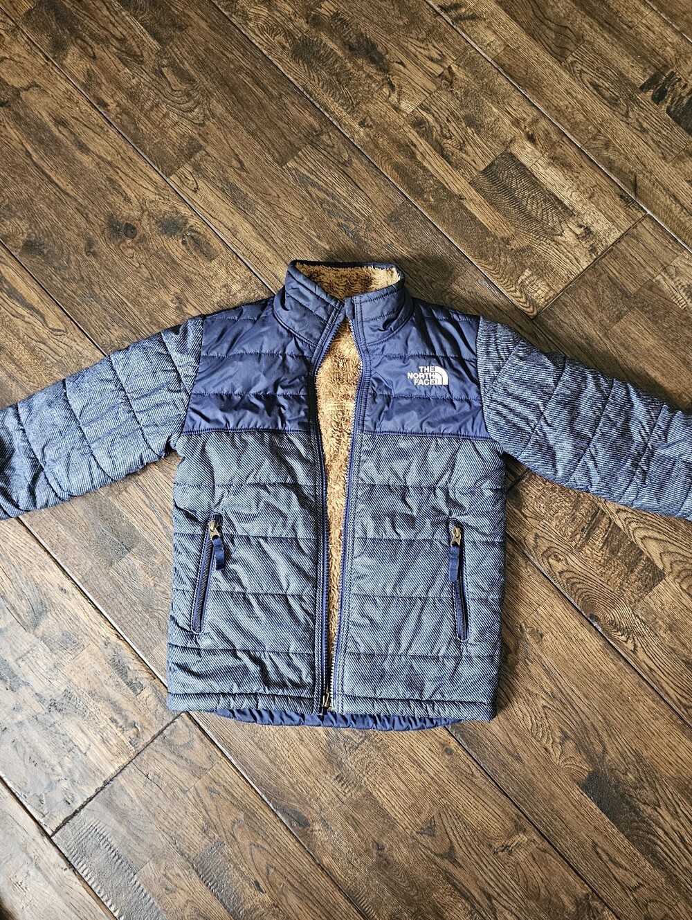 THE NORTH FACE REVERSIBLE SHERPA FLEECE BOYS PUFFER JACKET SIZE 6